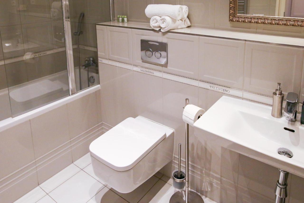 White & Gray Apartments Praha Bagian luar foto