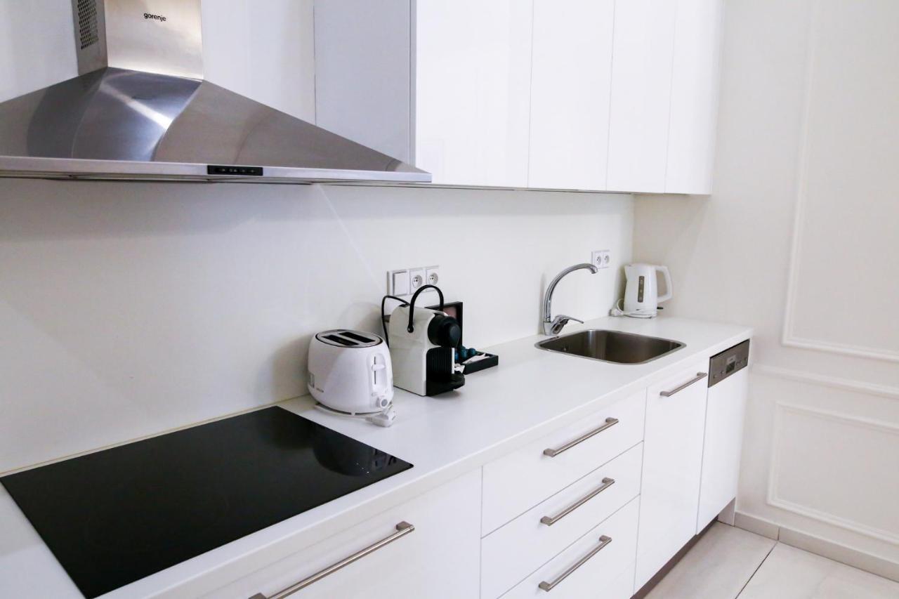 White & Gray Apartments Praha Bagian luar foto